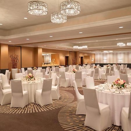 Courtyard By Marriott Toronto Downtown Hotel Buitenkant foto