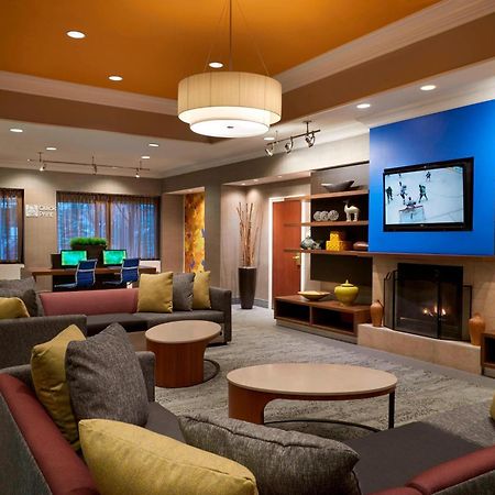 Courtyard By Marriott Toronto Downtown Hotel Buitenkant foto