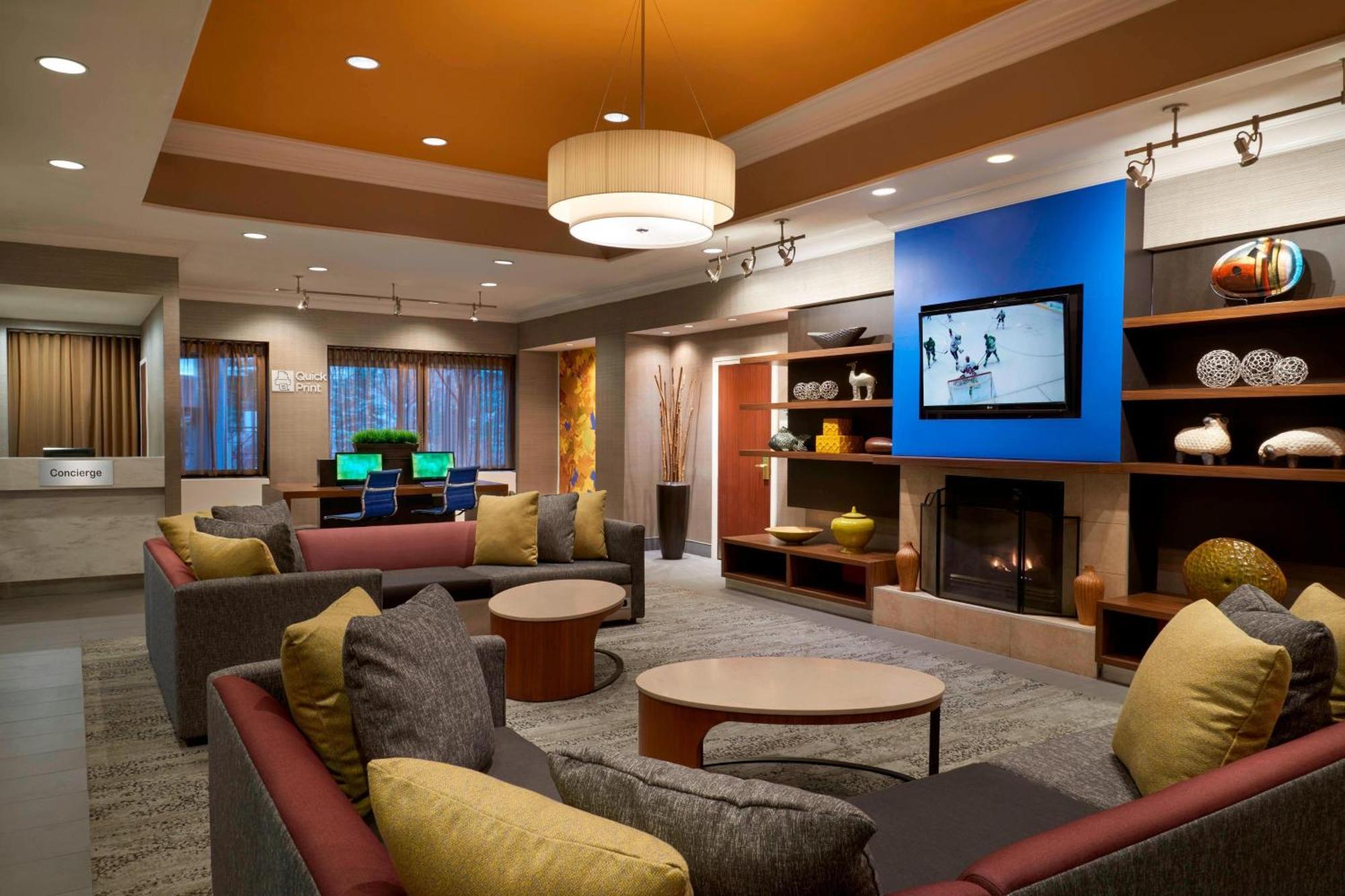 Courtyard By Marriott Toronto Downtown Hotel Buitenkant foto