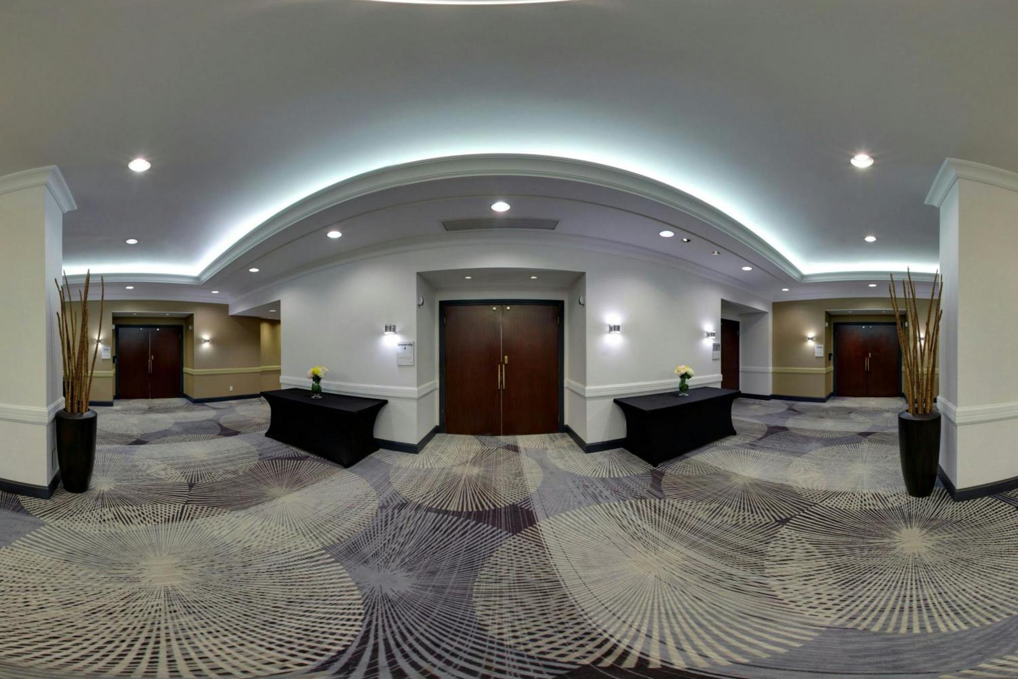 Courtyard By Marriott Toronto Downtown Hotel Buitenkant foto