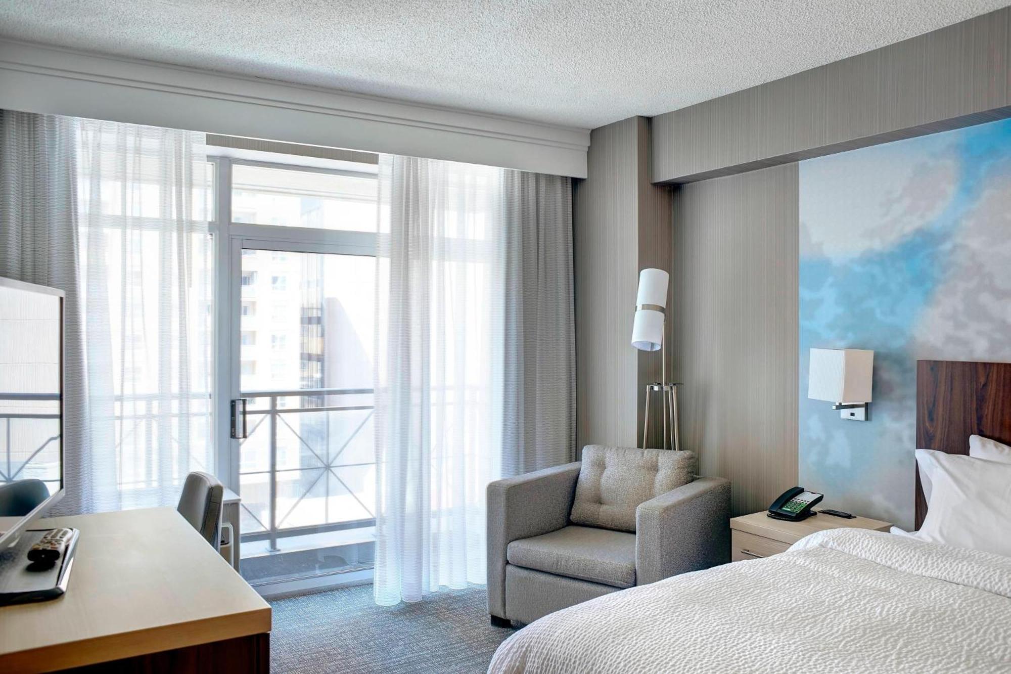 Courtyard By Marriott Toronto Downtown Hotel Buitenkant foto