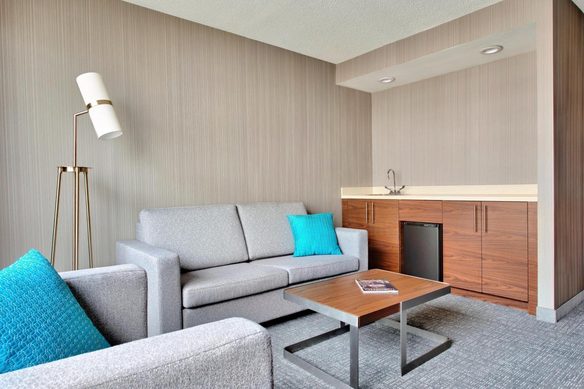 Courtyard By Marriott Toronto Downtown Hotel Buitenkant foto